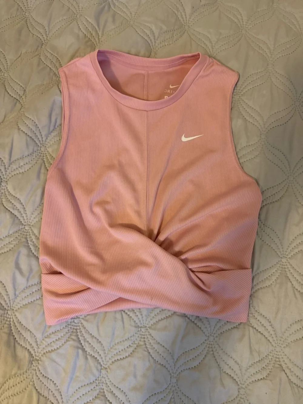 Nike Pink Ribbed Crop Tank Size Small‎